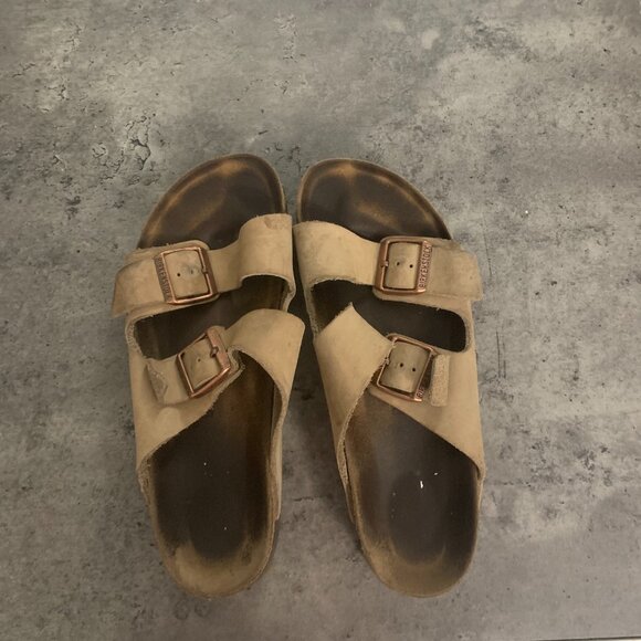 Birkenstock Shoes - Birkenstock Arizona Taupe